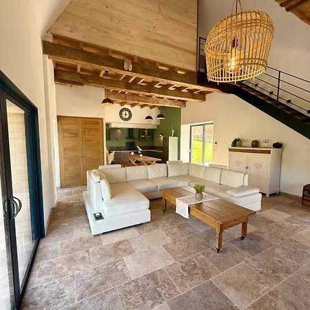 Jolie De Charme 8 Personnes Avec Piscine *