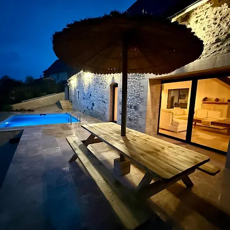Jolie De Charme 8 Personnes Avec Piscine بيت للعطل *