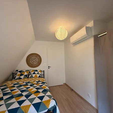 بيت للعطل Jolie De Charme 8 Personnes Avec Piscine *